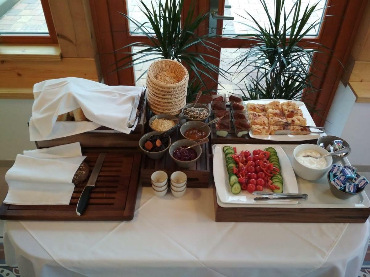 Vencluv Statek Hotel Javornice Kültér fotó