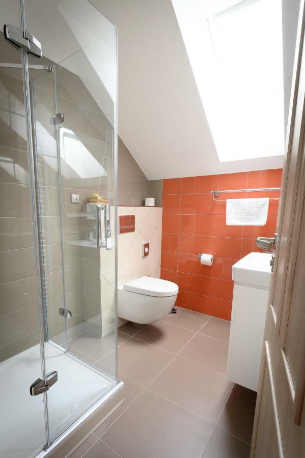 Vencluv Statek Hotel Javornice Kültér fotó