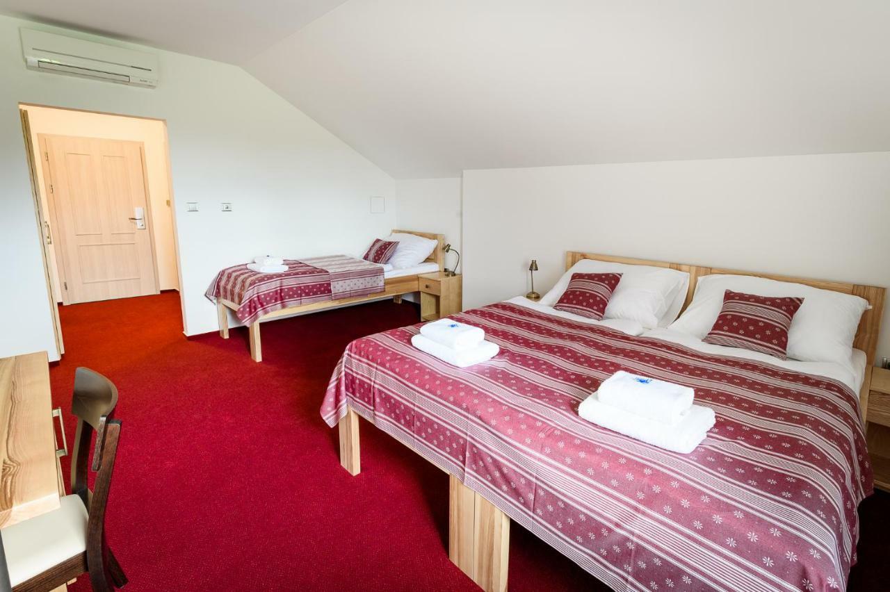 Vencluv Statek Hotel Javornice Kültér fotó